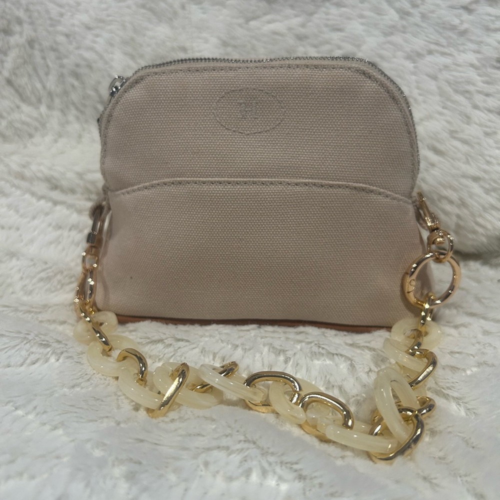 Elegant Hermes Cream Chain Handbag